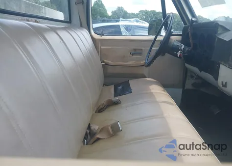 1985 Chevrolet C20 from USA, damaged, VIN 1GBGC24M1FS184803